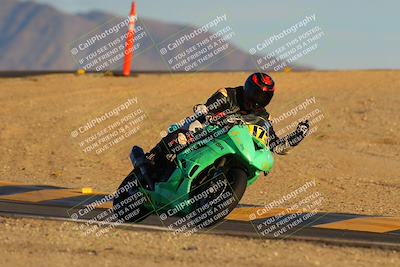 media/Dec-16-2023-CVMA (Sat) [[bb38a358a2]]/Race 13 Amateur Supersport Middleweight/